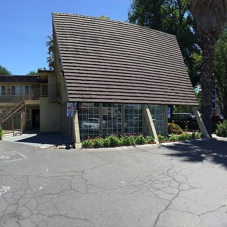 Discovery Inn Modesto Εξωτερικό φωτογραφία