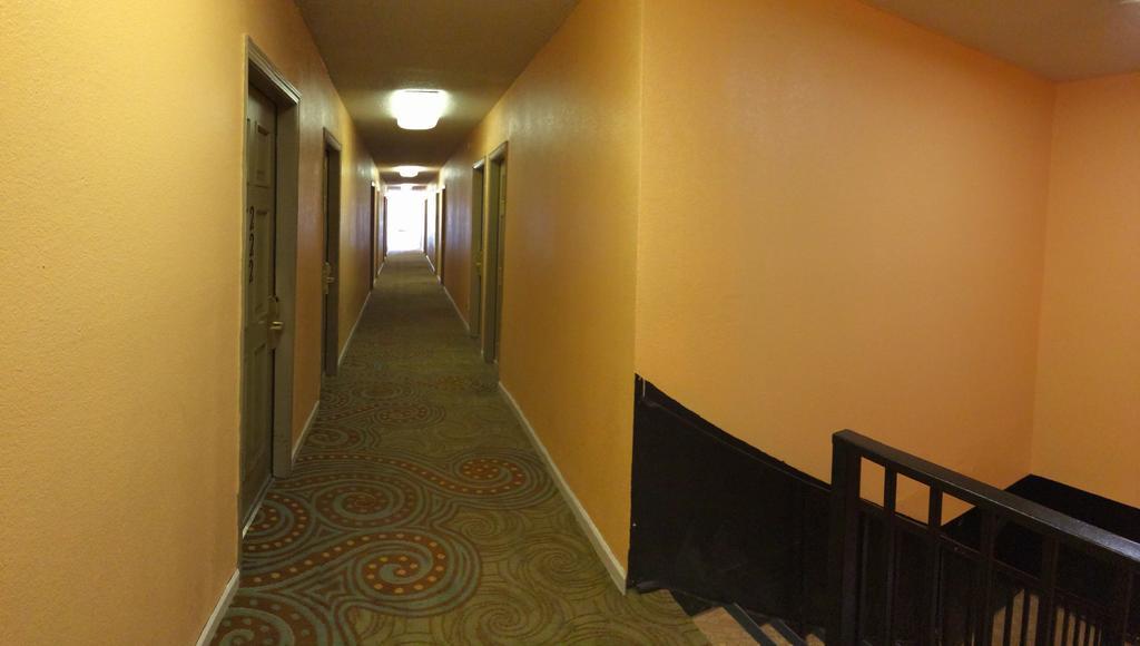Discovery Inn Modesto Εξωτερικό φωτογραφία
