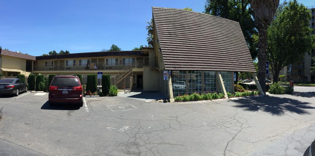 Discovery Inn Modesto Εξωτερικό φωτογραφία