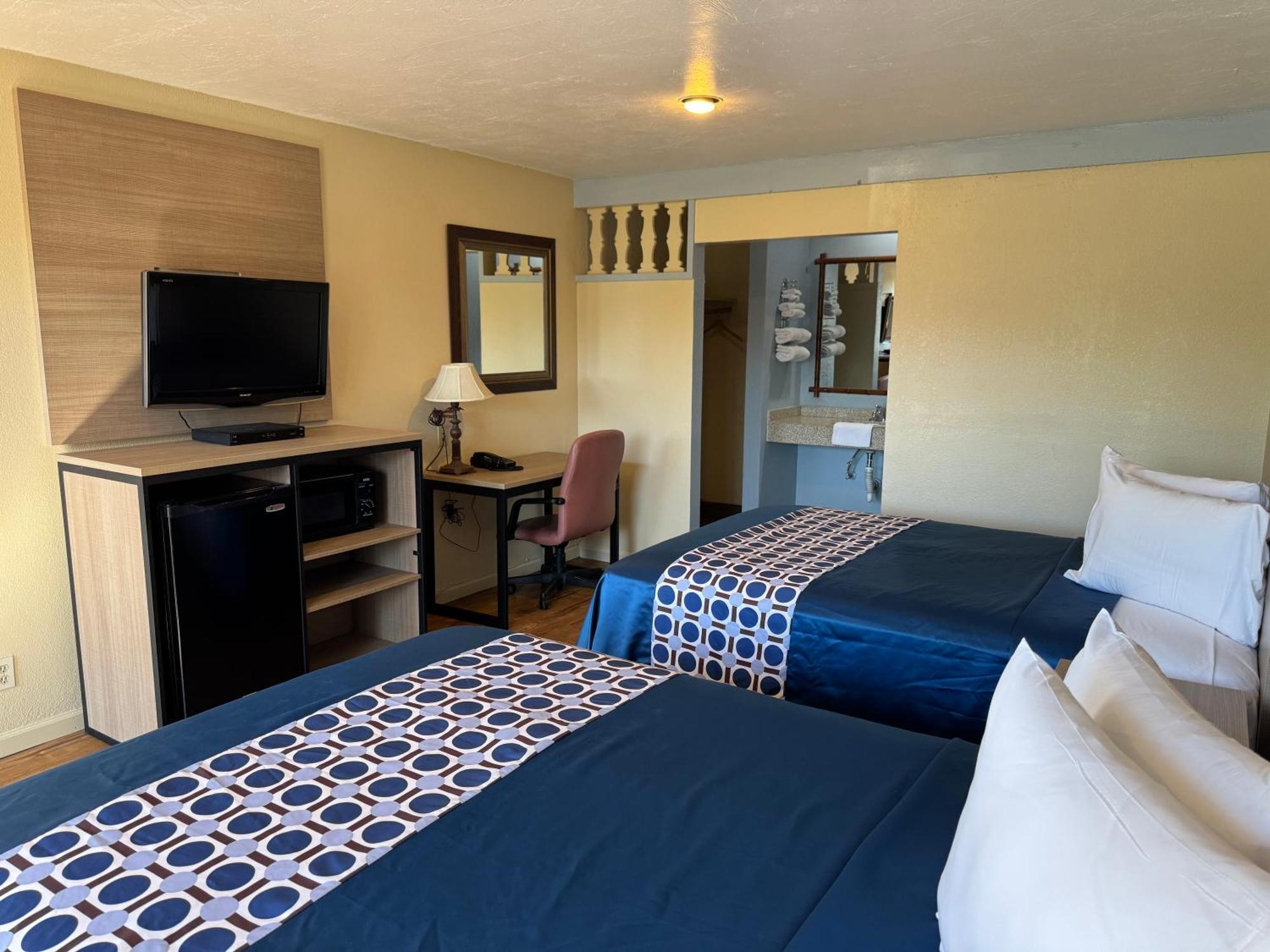Discovery Inn Modesto Δωμάτιο φωτογραφία