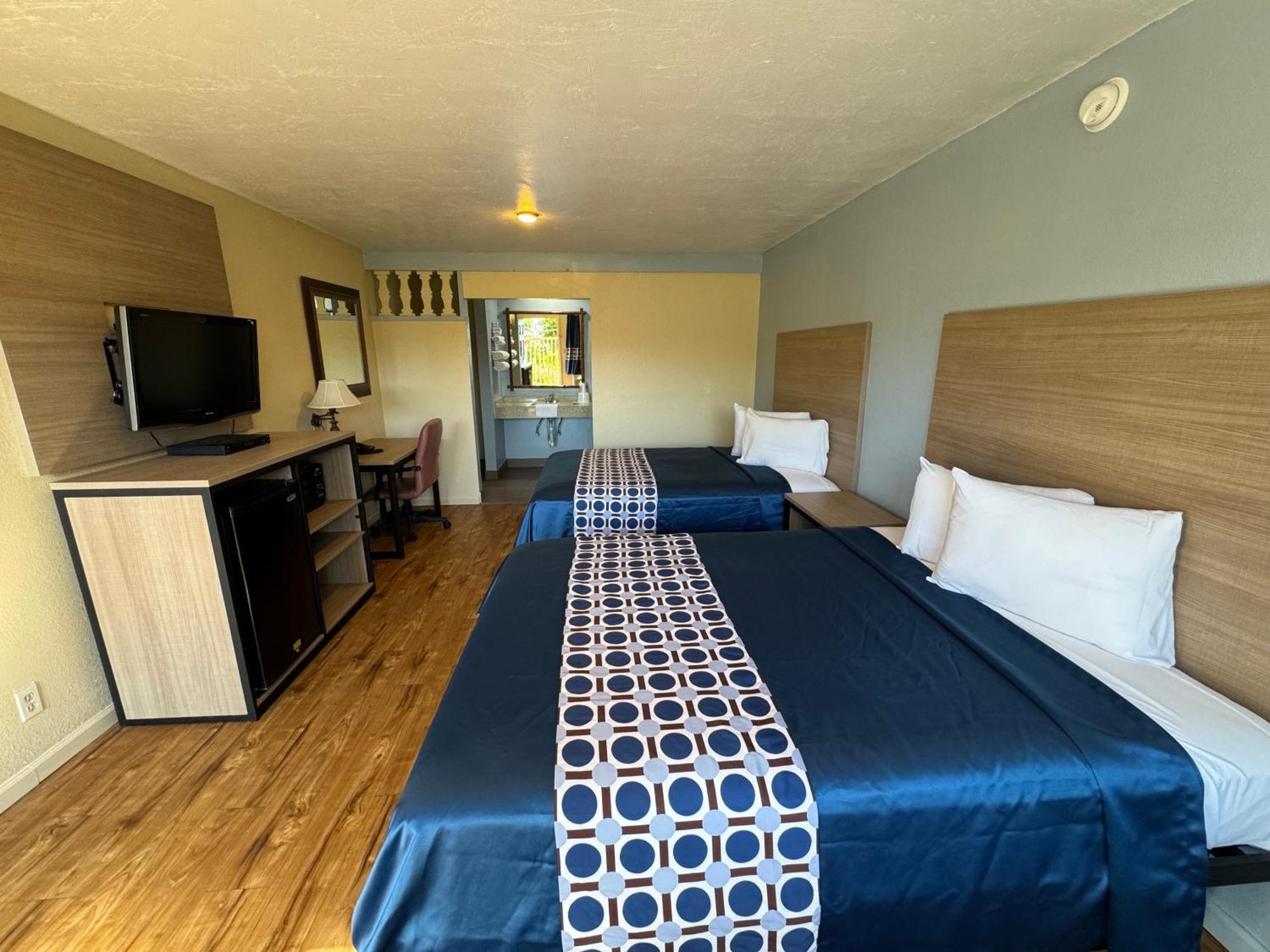 Discovery Inn Modesto Εξωτερικό φωτογραφία